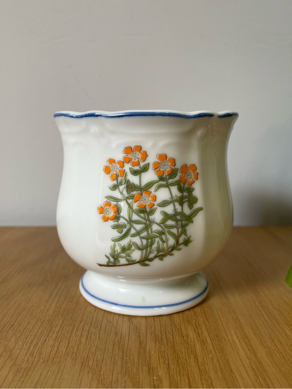 Vintage Takahashi White Floral Ceramic Miniature Planter Vase Japan